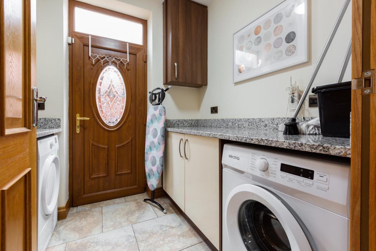 Albert - 5 Bedrooms Sleeps 11 Parking Wi-Fi Contractors Preston  Exterior foto